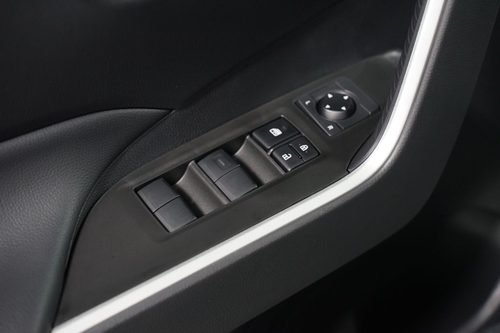 Thumbnail: 2025 Toyota RAV4 - 29