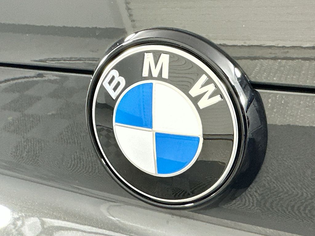 Thumbnail: 2026 BMW X6 - 22