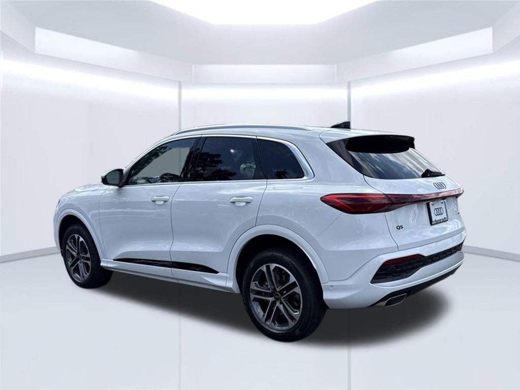 Thumbnail: 2026 Audi Q5 - 3