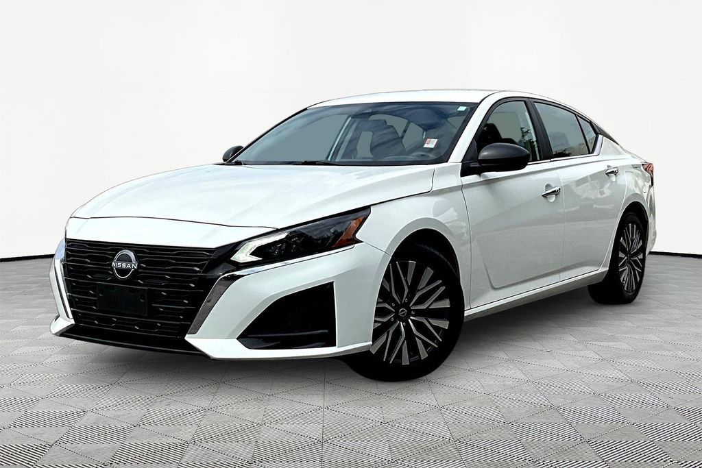 2025 Nissan Altima 2.5 SV FWD