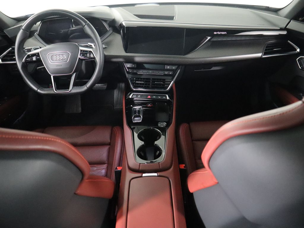 Thumbnail: 2023 Audi e-tron GT - 13