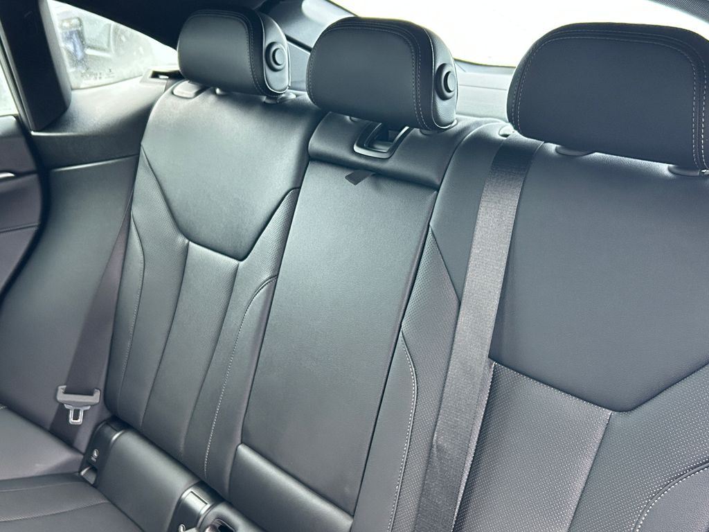 Thumbnail: 2023 BMW i4 - 32