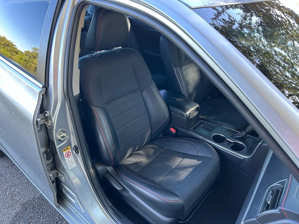 Thumbnail: 2015 Toyota Camry - 15