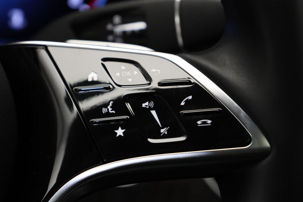 Thumbnail: 2023 Mercedes-Benz E-Class - 24