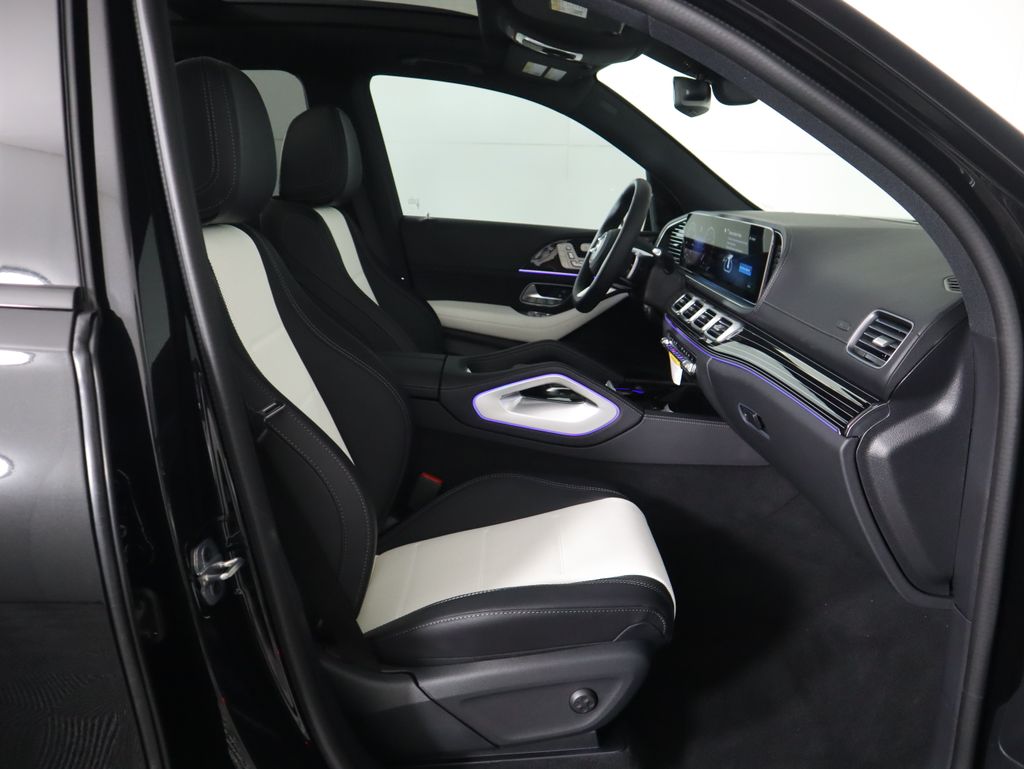 Thumbnail: 2026 Mercedes-Benz GLE - 22