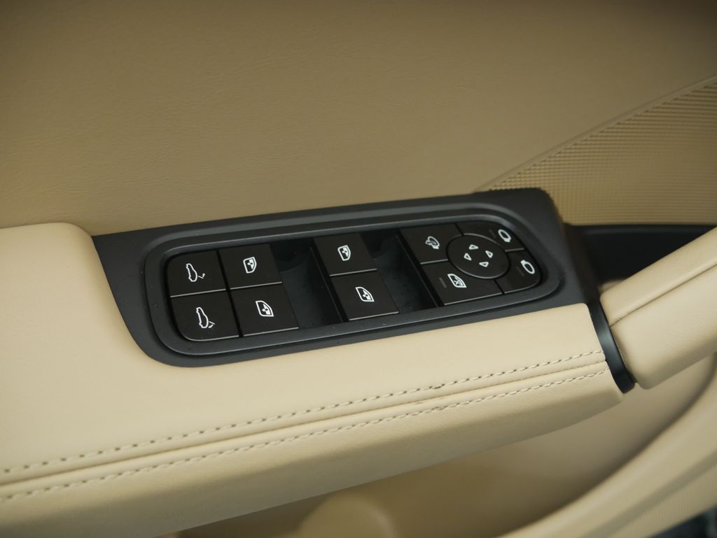 Thumbnail: 2026 Porsche  - 19