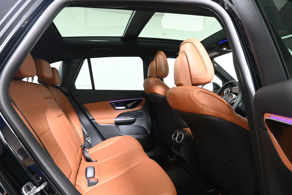 2025 Mercedes-Benz GLC 350 19