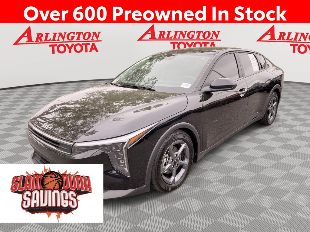 2025 Kia K4 LXS