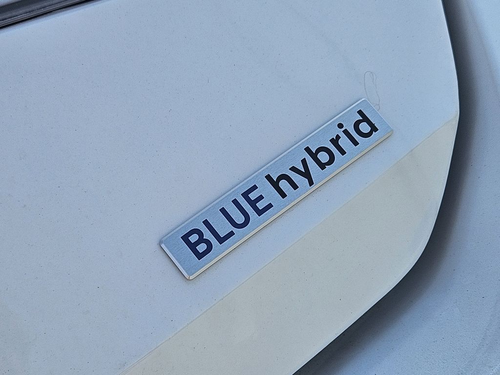 2026 Hyundai Elantra Hybrid