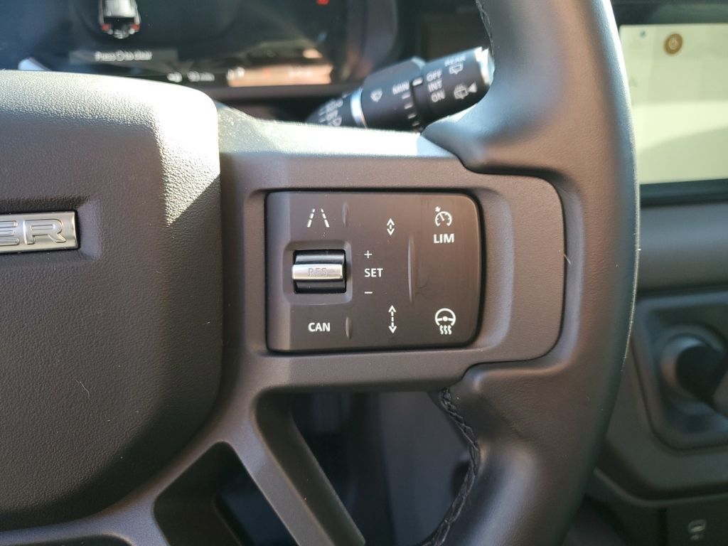 Used Car 2024 Land Rover Defender 110  X-dynamic Se For Sale Under $70,000 In Austin, Texas