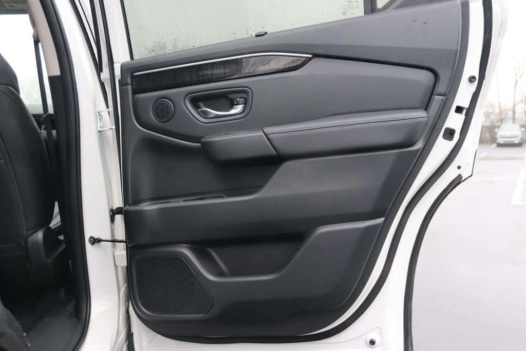 Thumbnail: 2025 Honda Pilot - 16