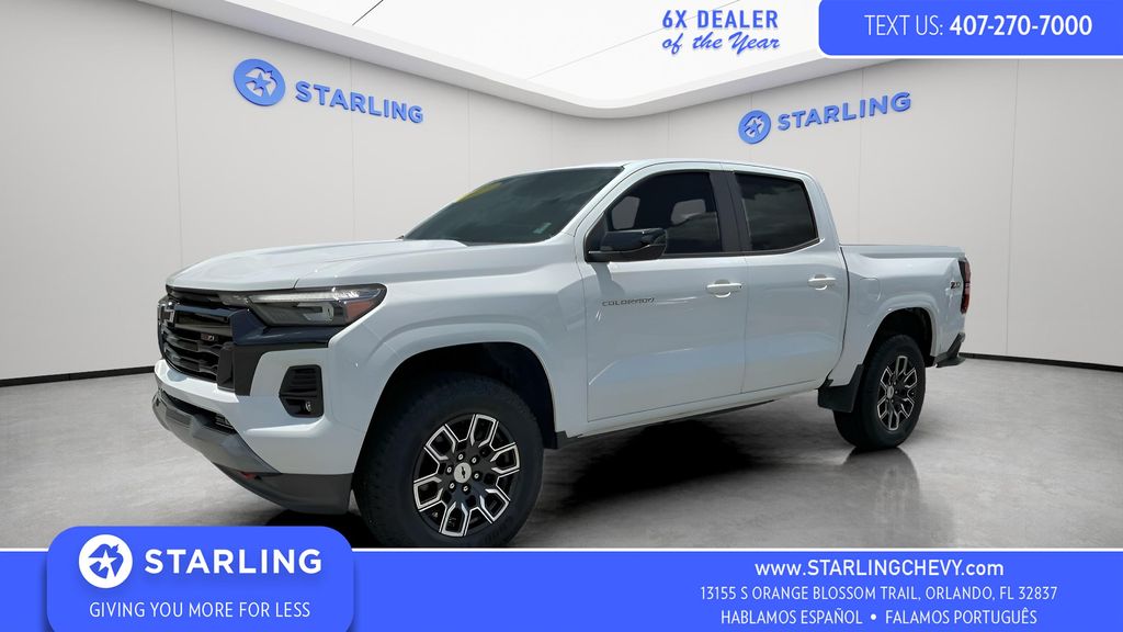 Summit White 2023 Chevrolet Colorado Pickup Truck Four-Wheel Drive 8-Speed Automatic