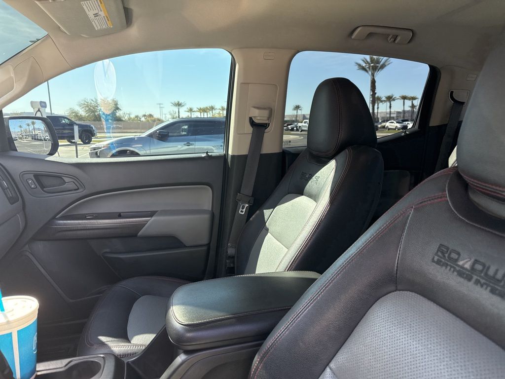 Thumbnail: 2015 GMC Canyon - 10