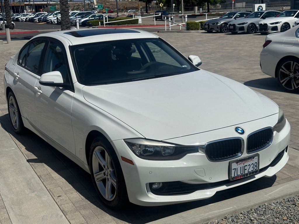 Thumbnail: 2015 BMW 3 Series - 2