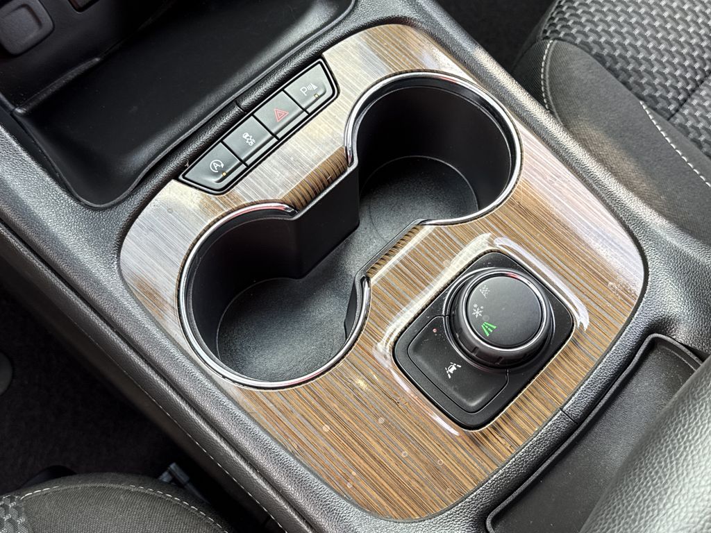 Used 2023 GMC Acadia SUV