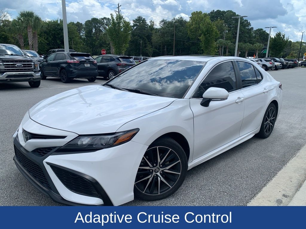 2023 Toyota Camry SE
