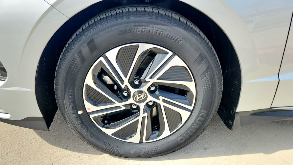 2026 Hyundai Sonata Hybrid