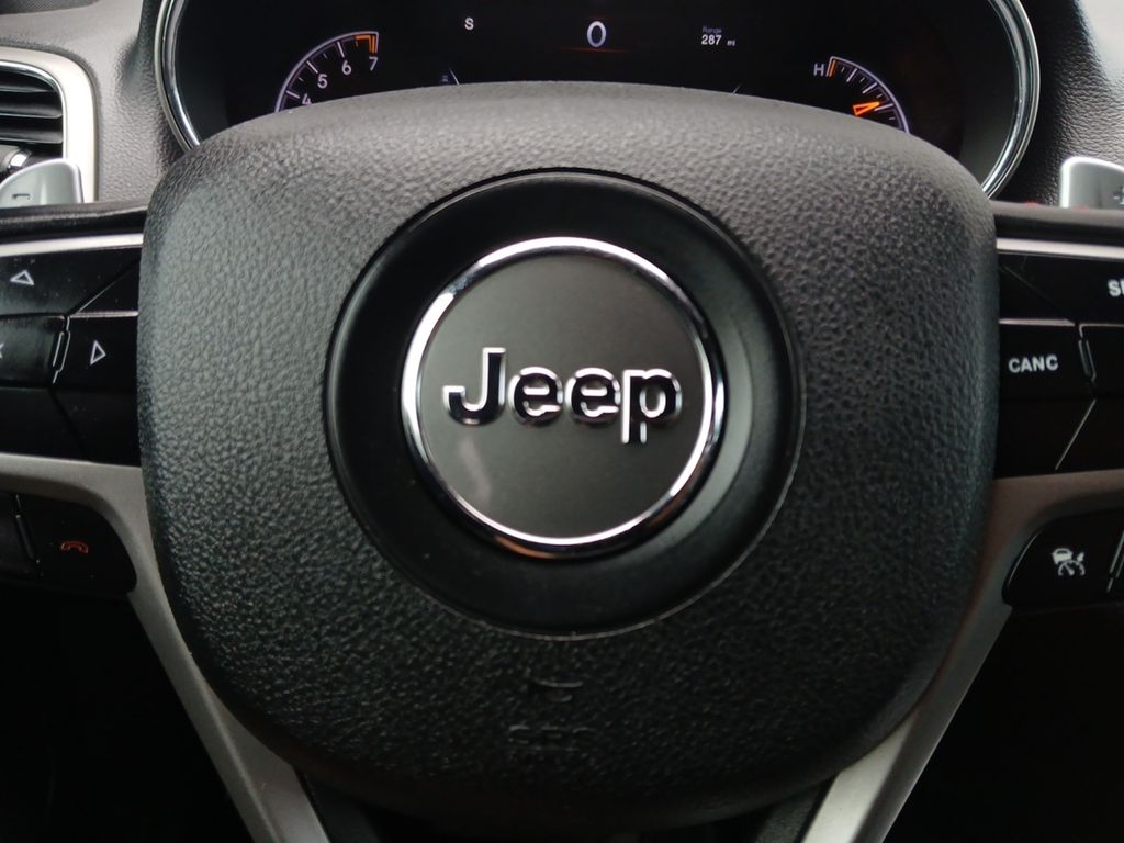 Used Car 2018 Jeep Grand Cherokee  Trailhawk For Sale Under $25,000 In Austin, Texas