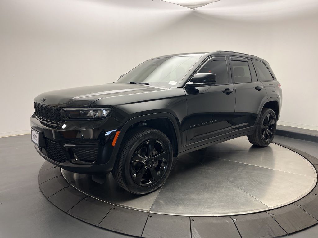 Thumbnail: 2022 Jeep Grand Cherokee - 1