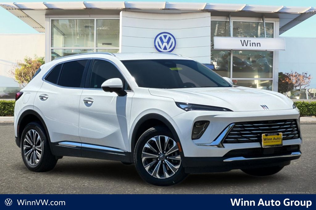 Summit White 2024 Buick Envision SUV / Crossover All-Wheel Drive 9-Speed Automatic