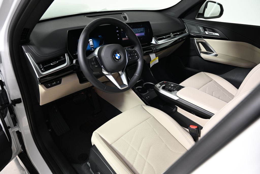 2025 BMW X1 xDrive28i 15