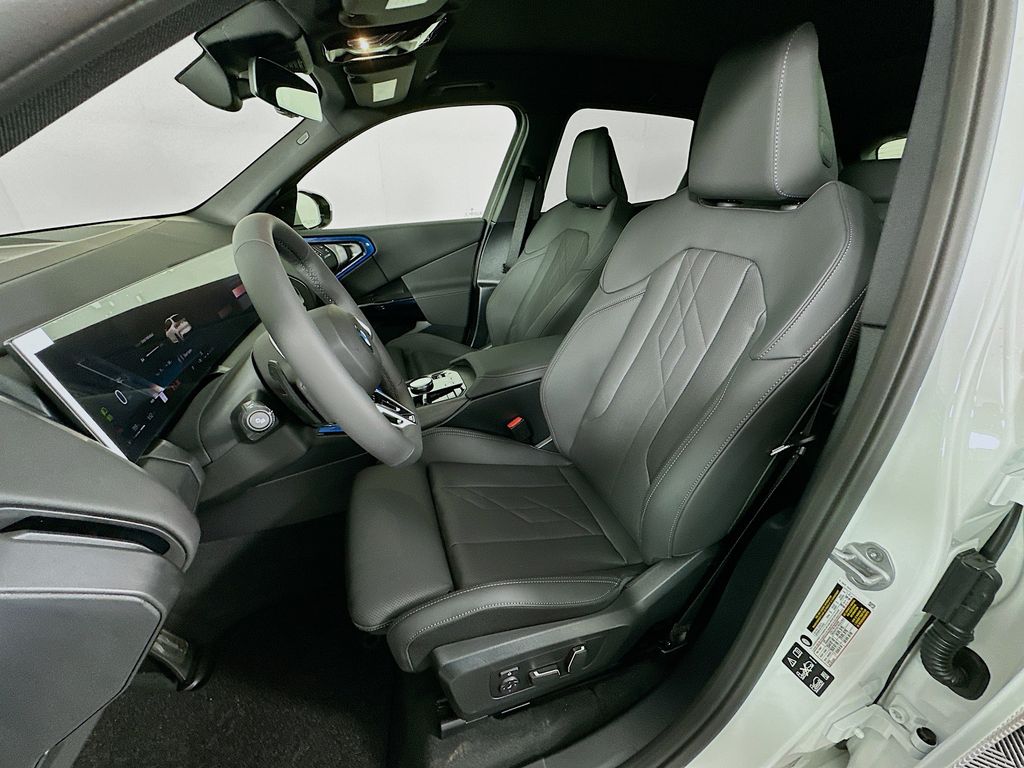 Thumbnail: 2026 BMW X3 - 16