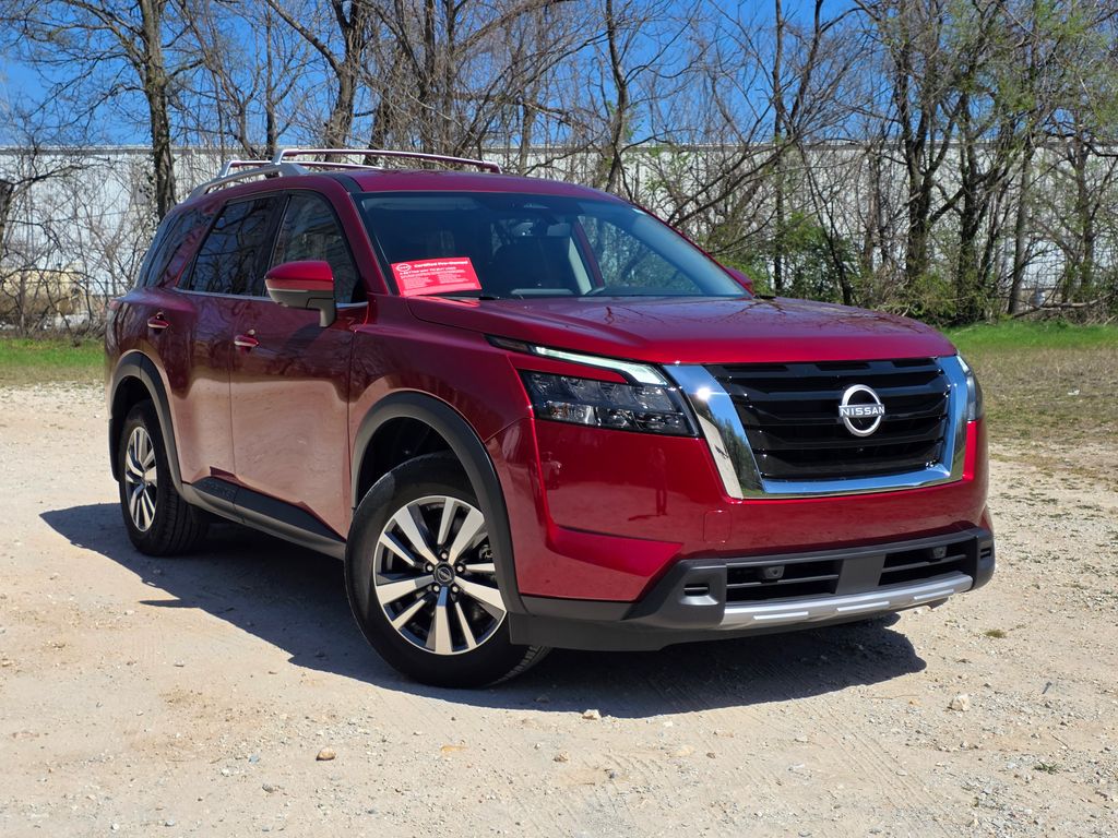 2025 Nissan Pathfinder SL 4WD