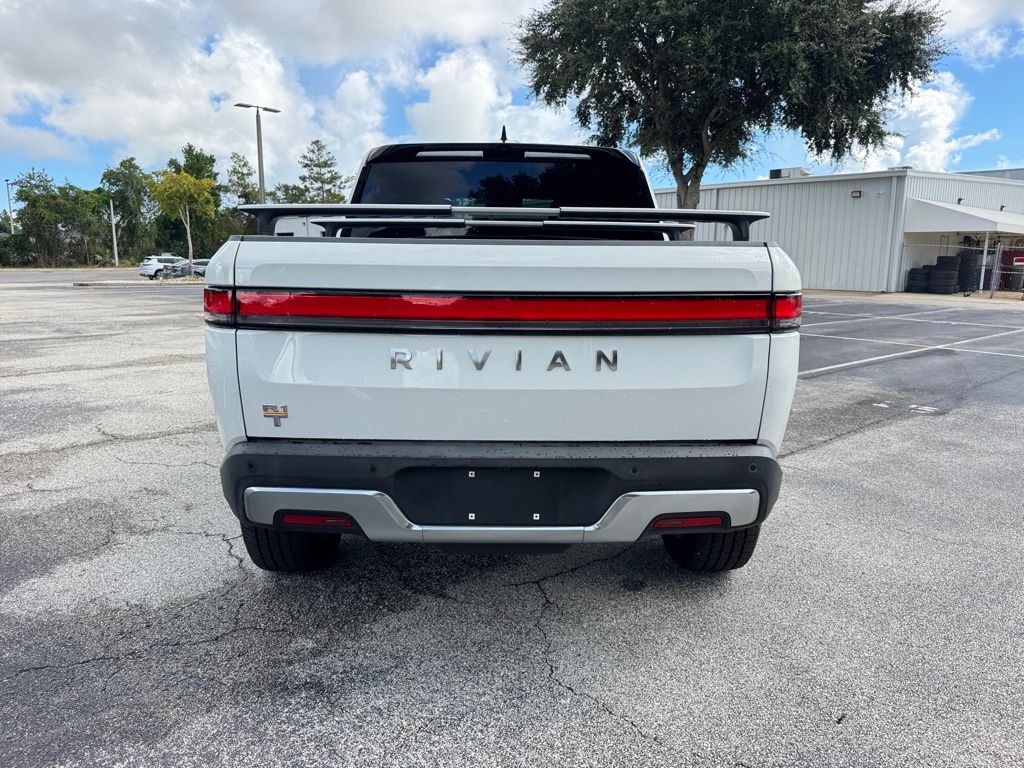 2022 Rivian R1T Adventure photo 7