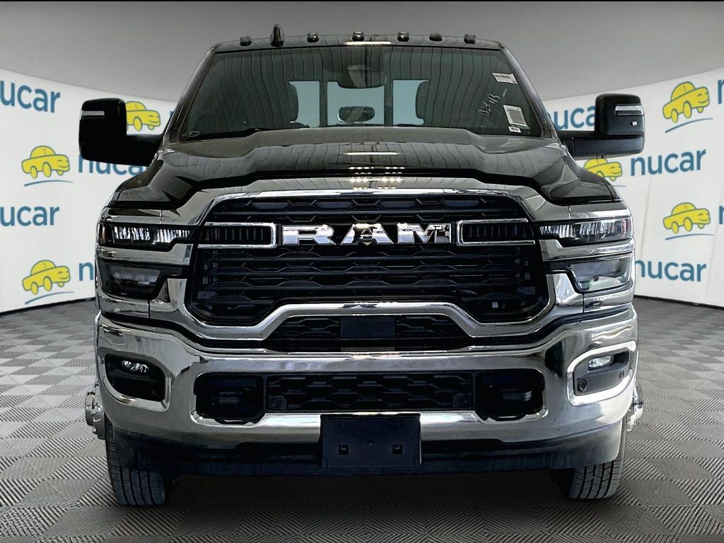 2026 Ram 3500 — photo 3