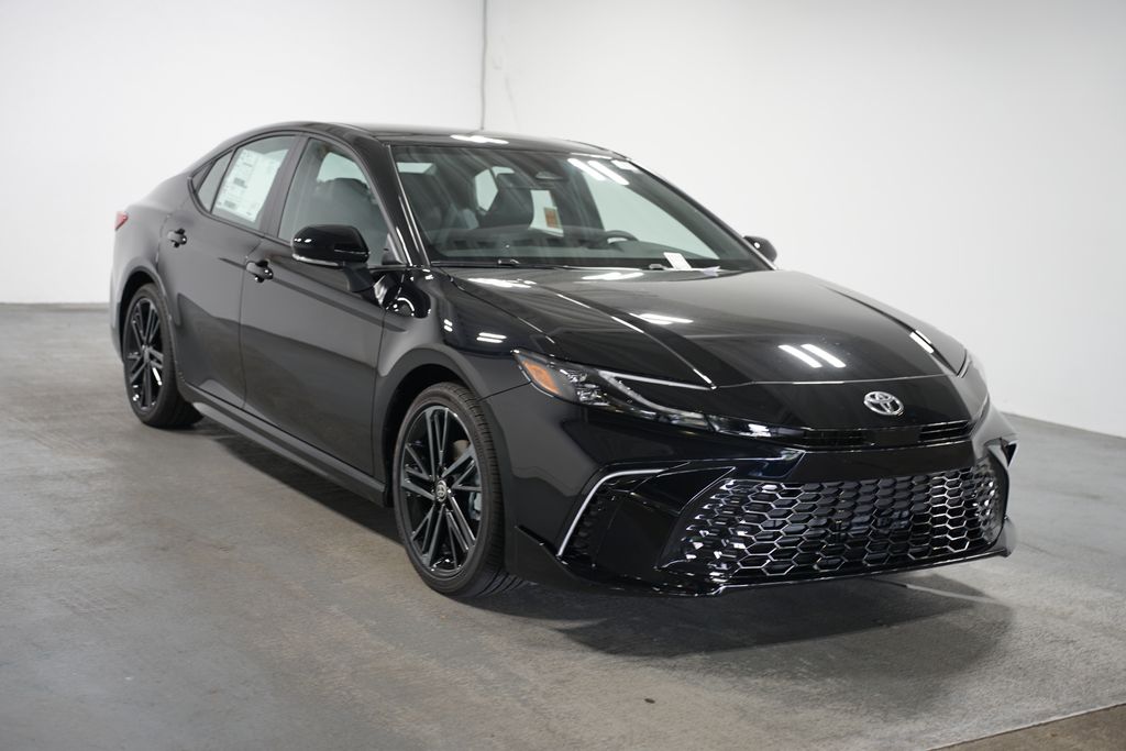 Thumbnail: 2025 Toyota Camry - 3