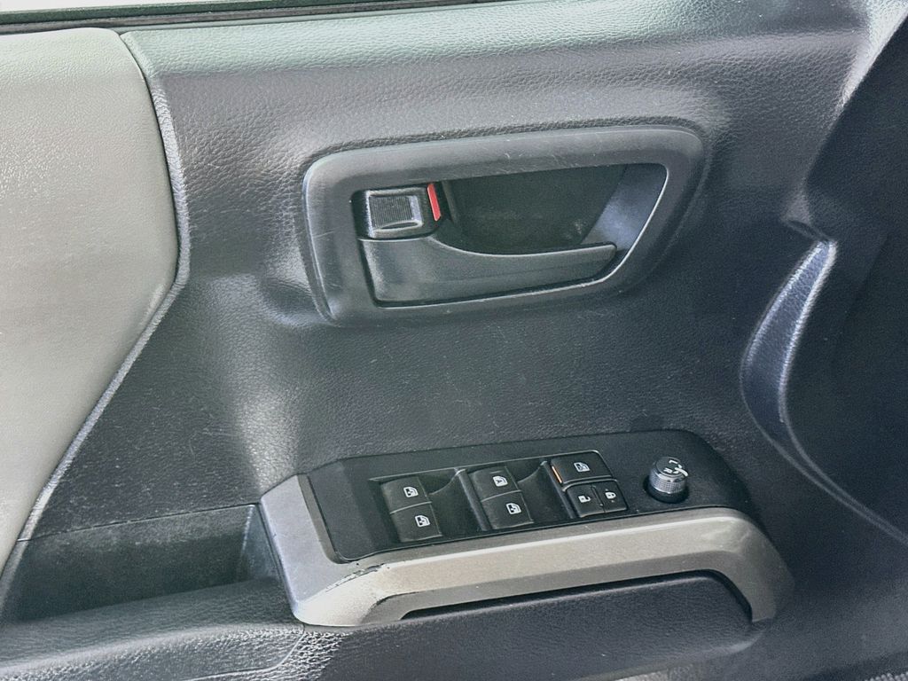 ToyotaTacoma24