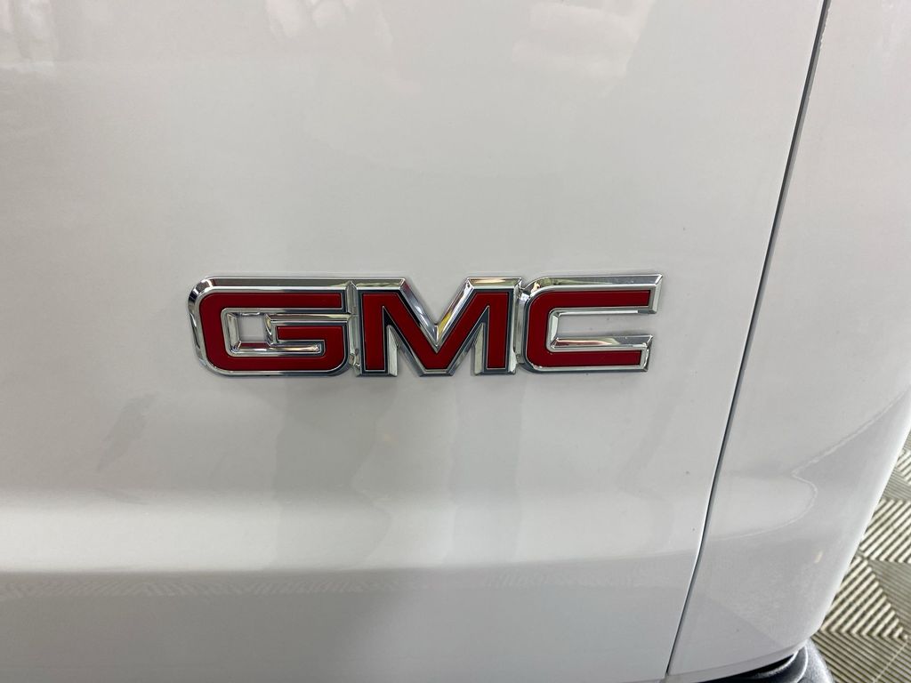 2023 GMC Savana 3500 Work Van 27