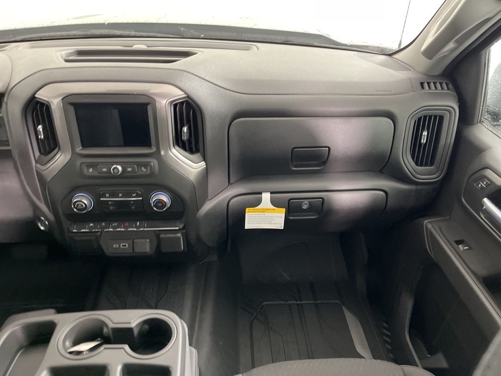 2025 Chevrolet Silverado 1500 Custom 19