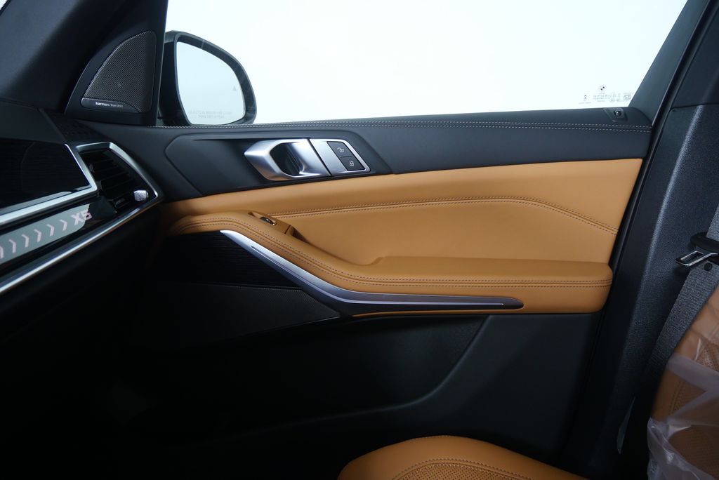 Thumbnail: 2026 BMW X5 - 24