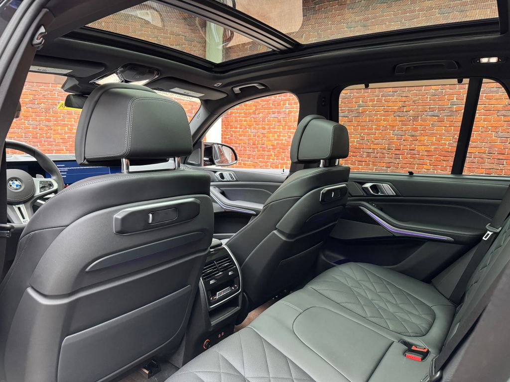 Certified Used 2025 Black BMW M60i image 26