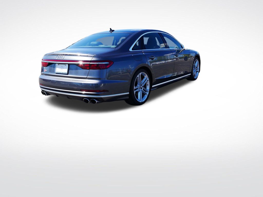 Thumbnail: 2020 Audi S8 - 5