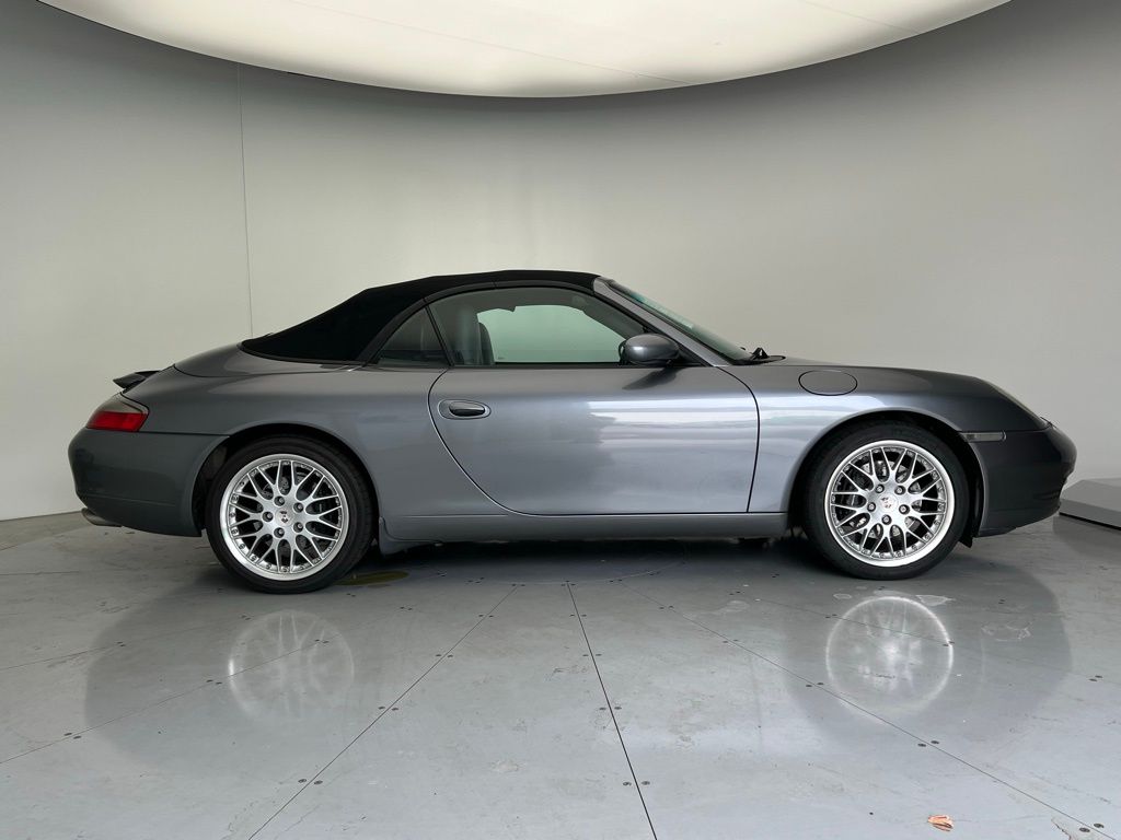 Thumbnail: 2001 Porsche 911 - 23