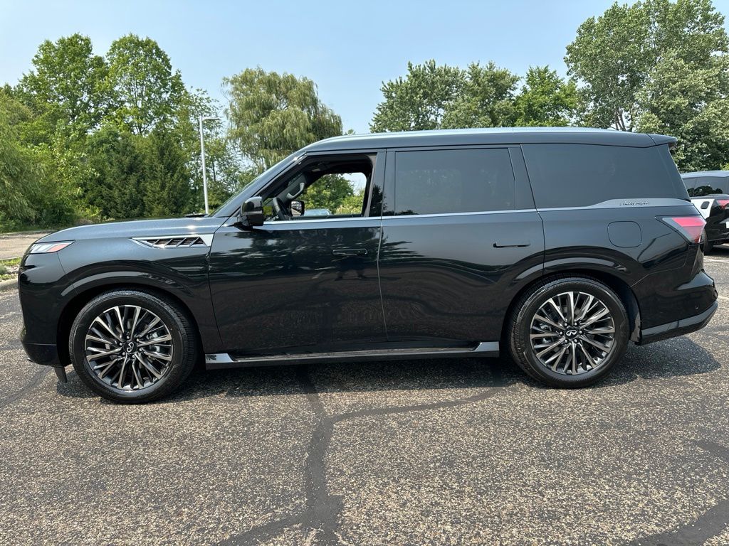 Photo 2 of 2027 INFINITI QX80 AUTOGRAPH