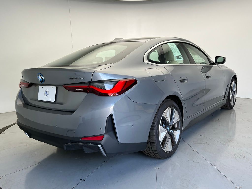 2024 BMW i4 eDrive35 3