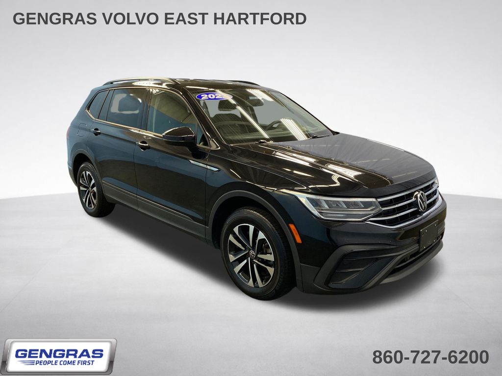 Deep Black Pearl 2022 Volkswagen Tiguan S 4Motion SUV / Crossover All-Wheel Drive 8-Speed Automatic