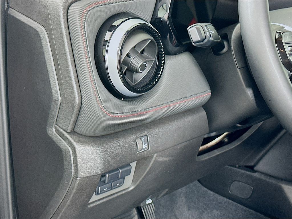 Thumbnail: 2025 Chevrolet Colorado - 10
