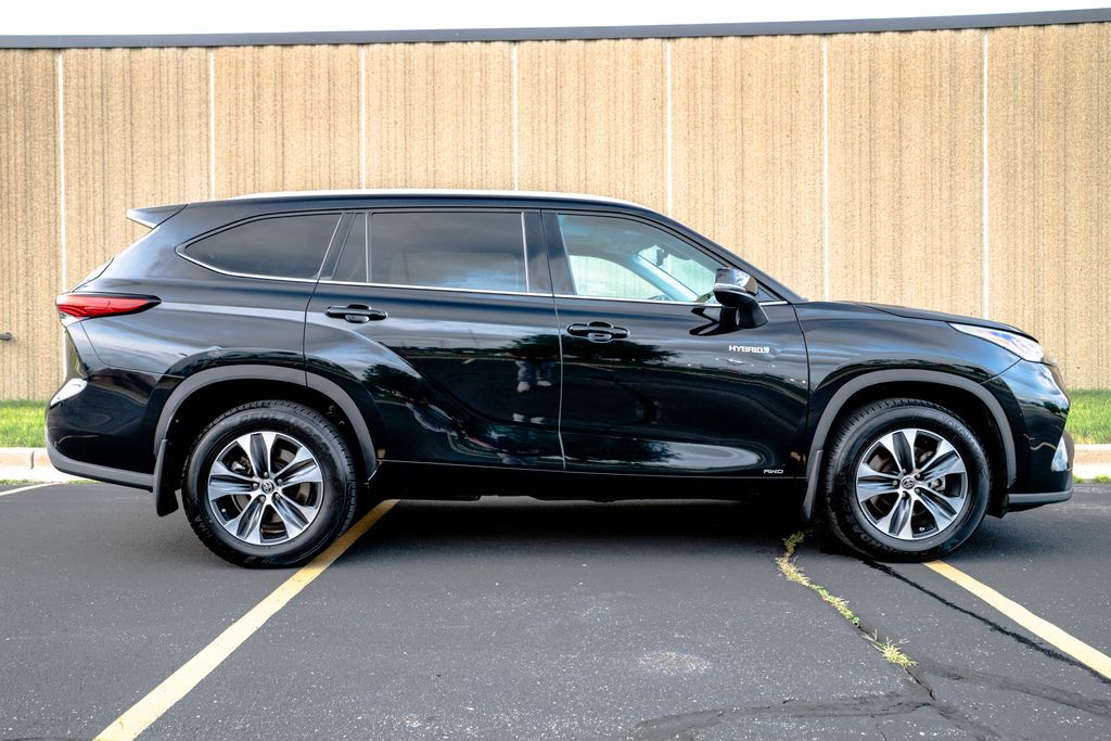 Used 2020 Toyota Highlander Hybrid SUV