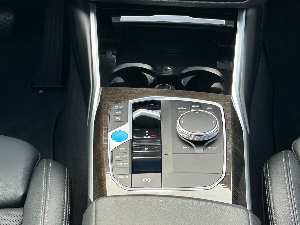 Thumbnail: 2023 BMW i4 - 27
