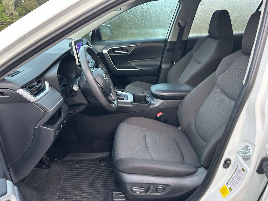 Thumbnail: 2024 Toyota RAV4 - 14