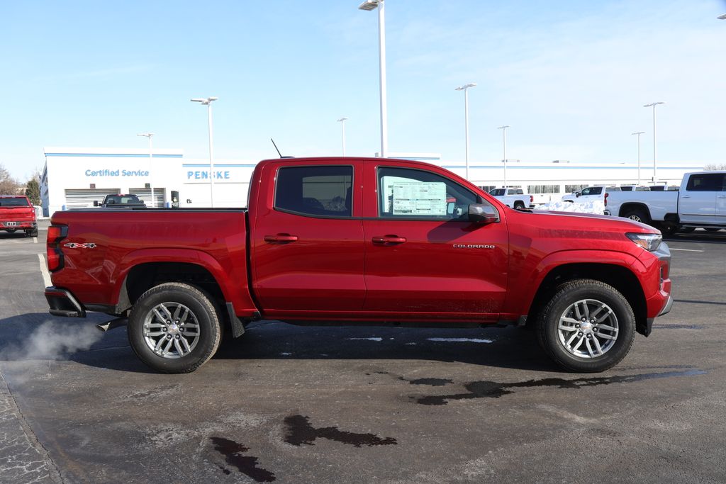 Thumbnail: 2026 Chevrolet Colorado - 9