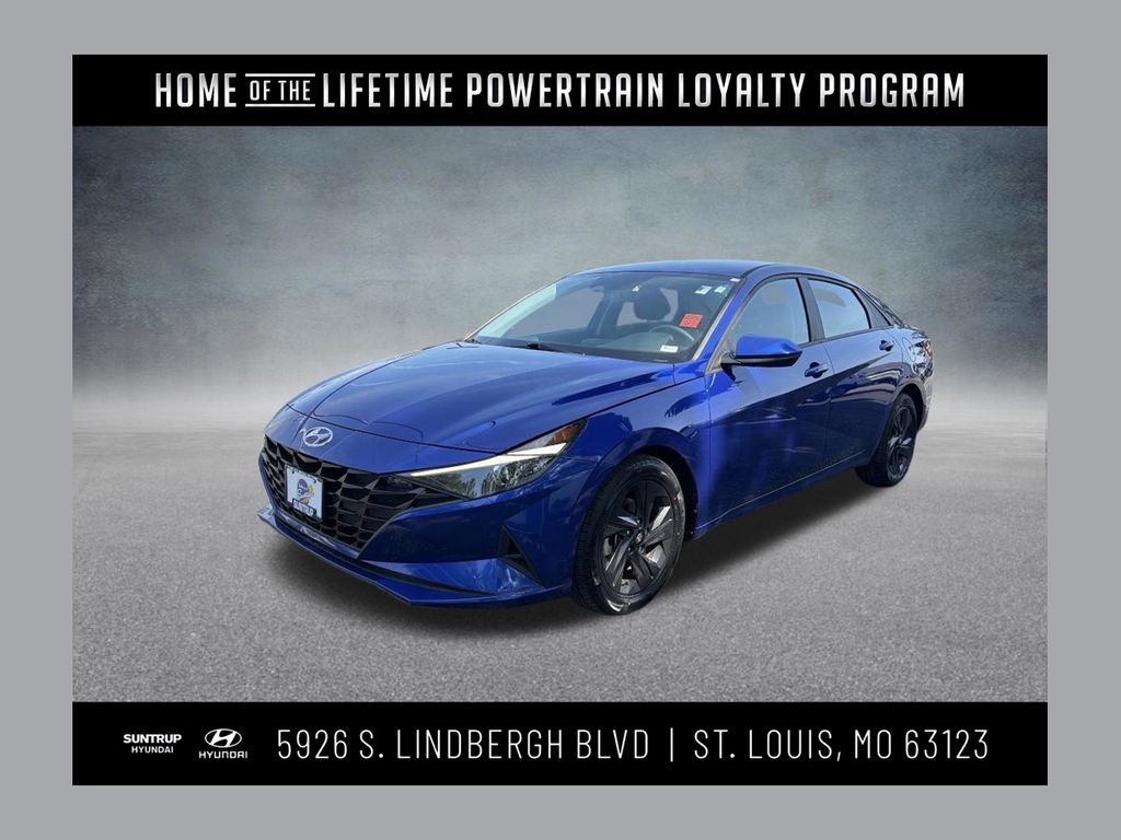 2023 Hyundai Elantra SEL FWD
