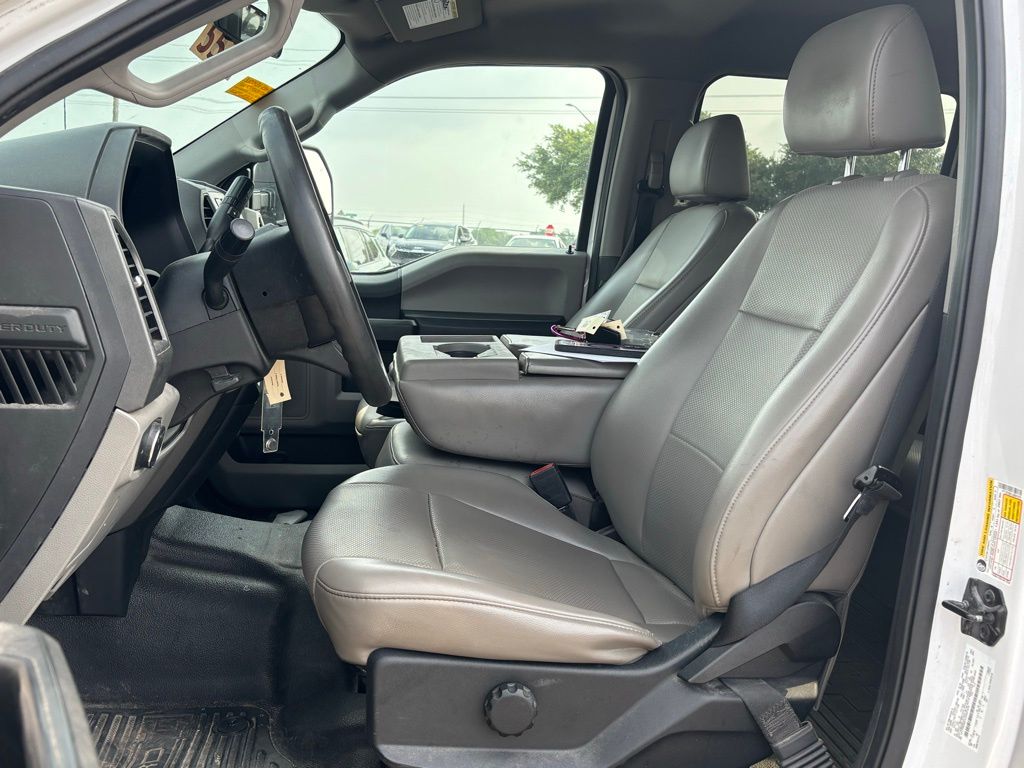 2020 Ford F-250SD XL photo