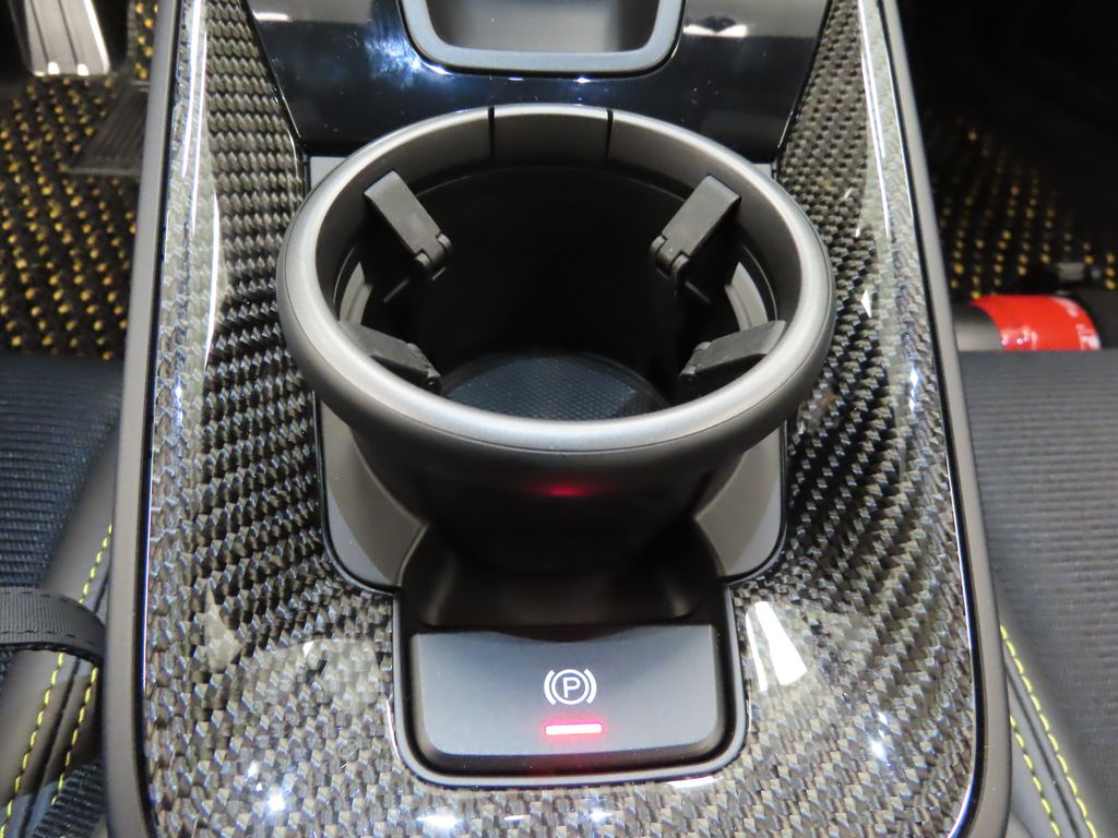 Thumbnail: 2022 Porsche 911 - 32