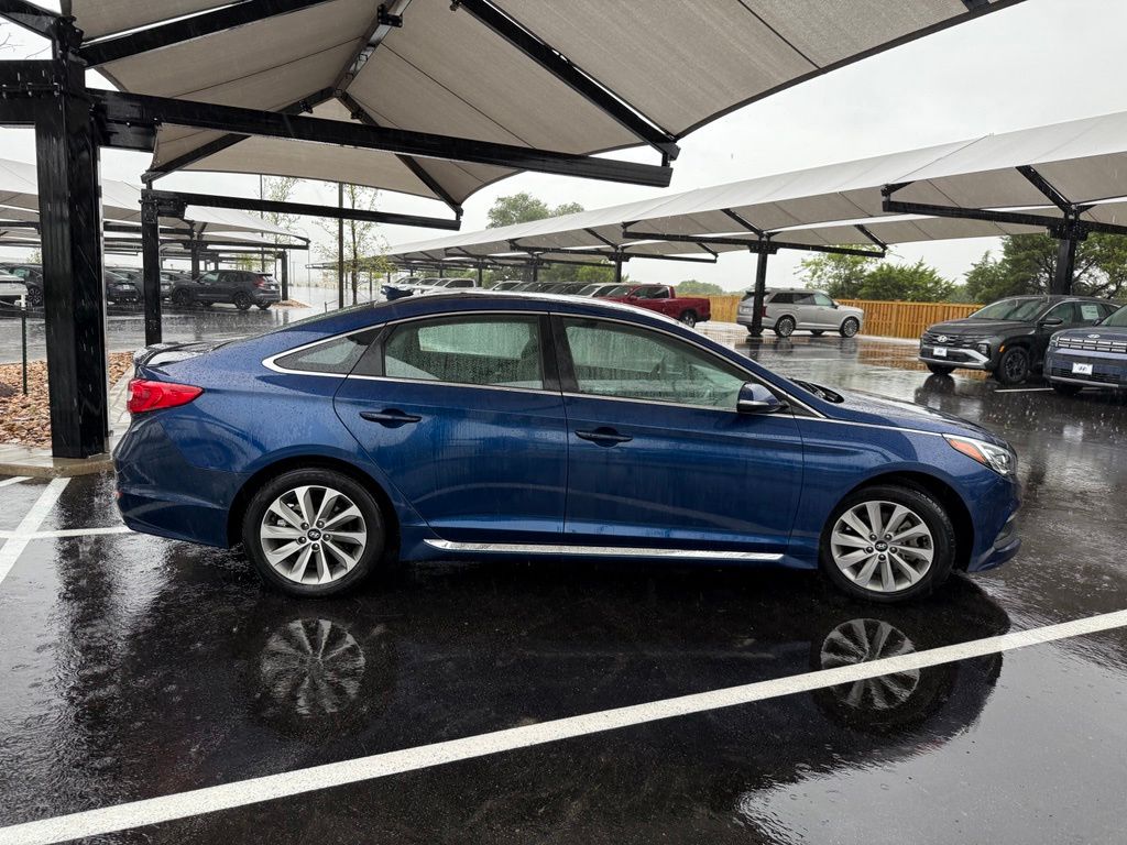 Thumbnail: 2015 Hyundai Sonata - 4