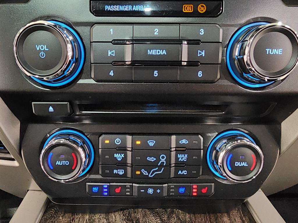2017 Ford F-350SD Lariat